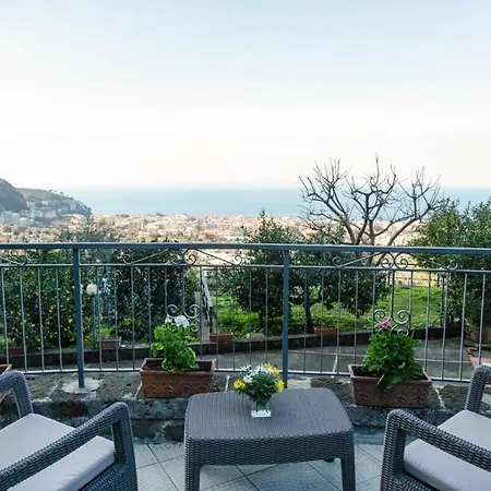 Sorrentovibes - Sea View Rooftop With Jacuzzi & Garden Holiday home *