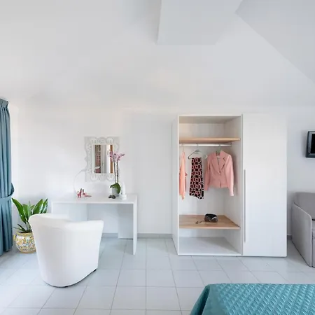 Sorrentovibes - Sea View Rooftop With Jacuzzi & Garden Holiday home Sorrento