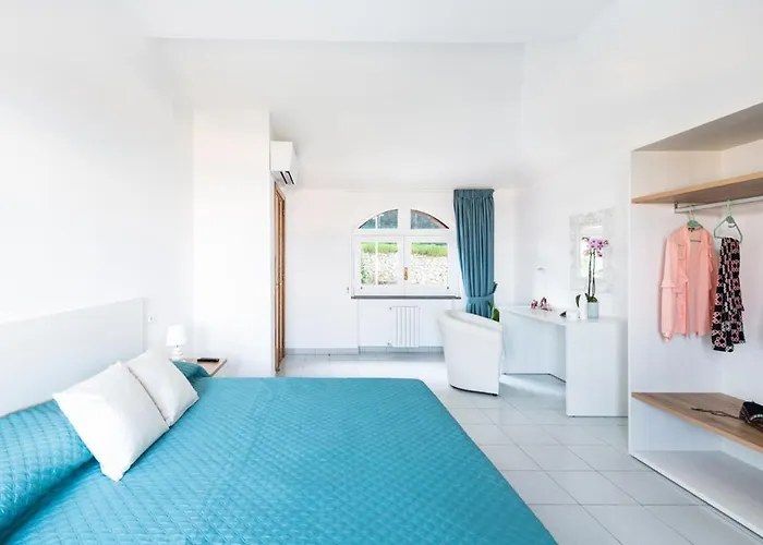 Feriehus Sorrentovibes - Sea View Rooftop With Jacuzzi & Garden